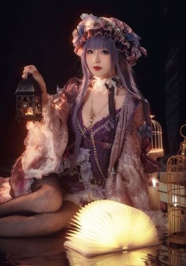 年轻的母亲高清
