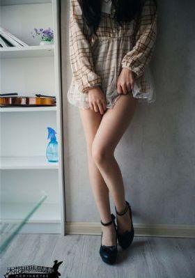 女教师在线看