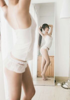 年轻漂亮的女教师2