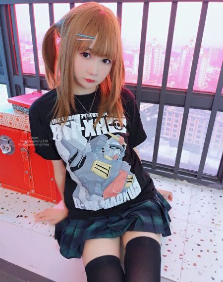 与黑帮老大的女主第一季免费