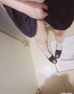小天受不了进来电影