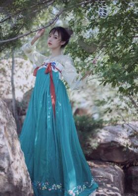 夏目彩春电影